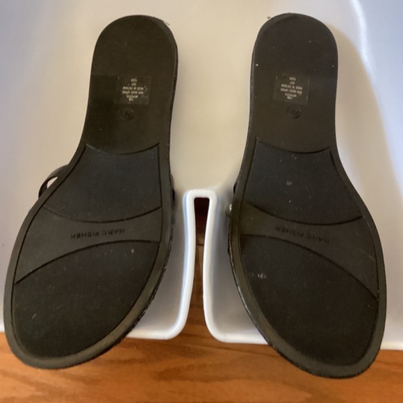 MARC JACOBS BLACK SILVER STUDDED  SANDAL ( PREOWNED) Size 10 - Picture 2 of 8